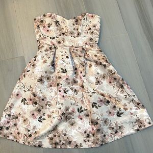 LC Lauren Conrad Runway Limited Edition - Runway Floral Jacquard Dress